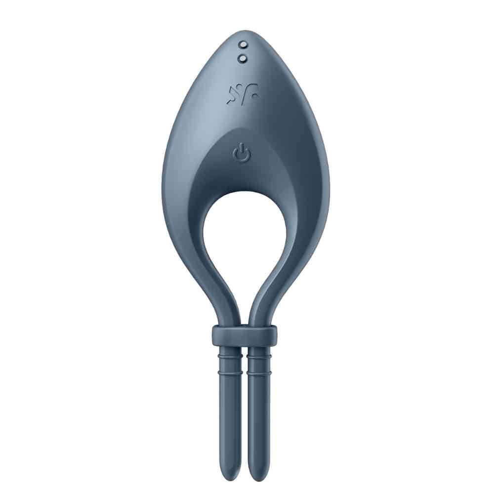 Satisfyer Bullseye Ring Vibrator bleu, vue de face avec deux tiges de stimulation et bouton d'alimentation.