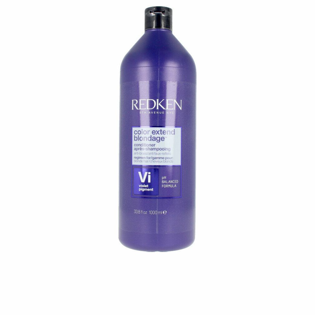 Violette shampoo van Redken. Fles met zwarte dop. Etiket met productinformatie.