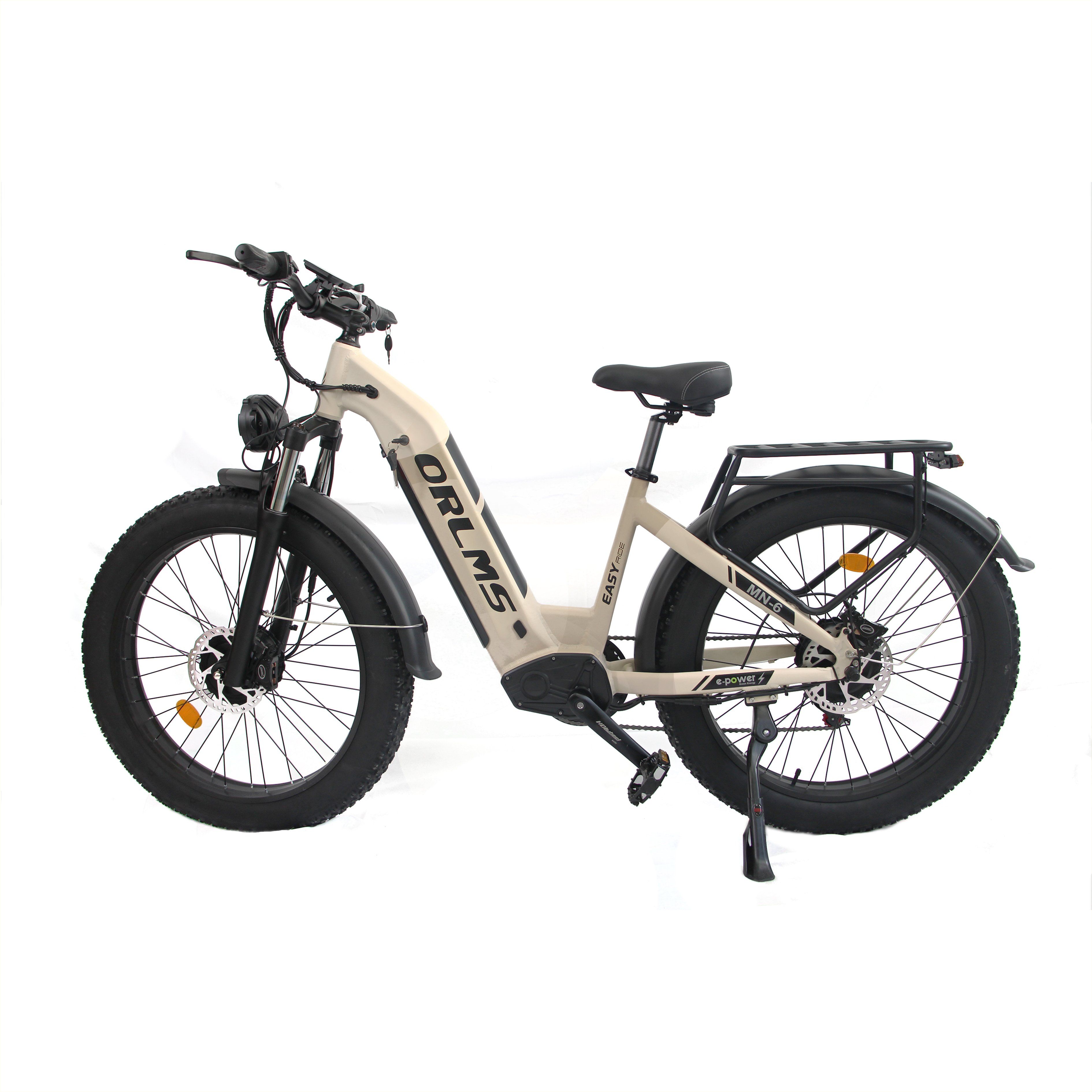 Vélo électrique beige, pneus noirs. Marque ORLMS visible.