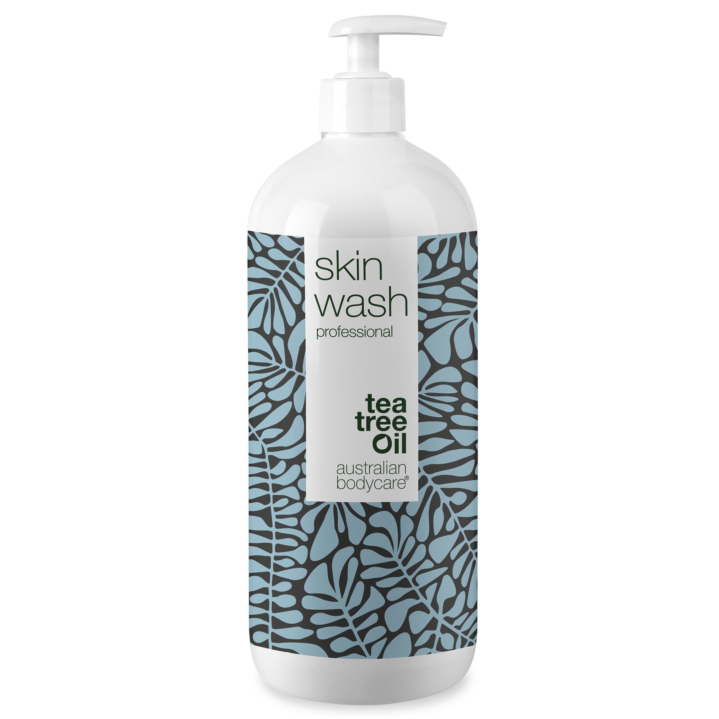 Flacon blanc avec pompe. Inscription : Skin Wash professional, Tea Tree Oil, Australian Bodycare.