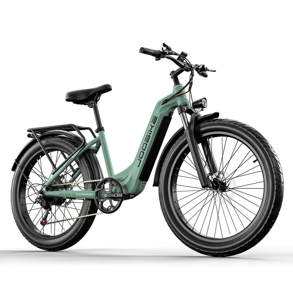 Vélo électrique vert clair avec pneus noirs. Logo JOOBIKE sur le cadre. Phare avant. Batterie 48V.