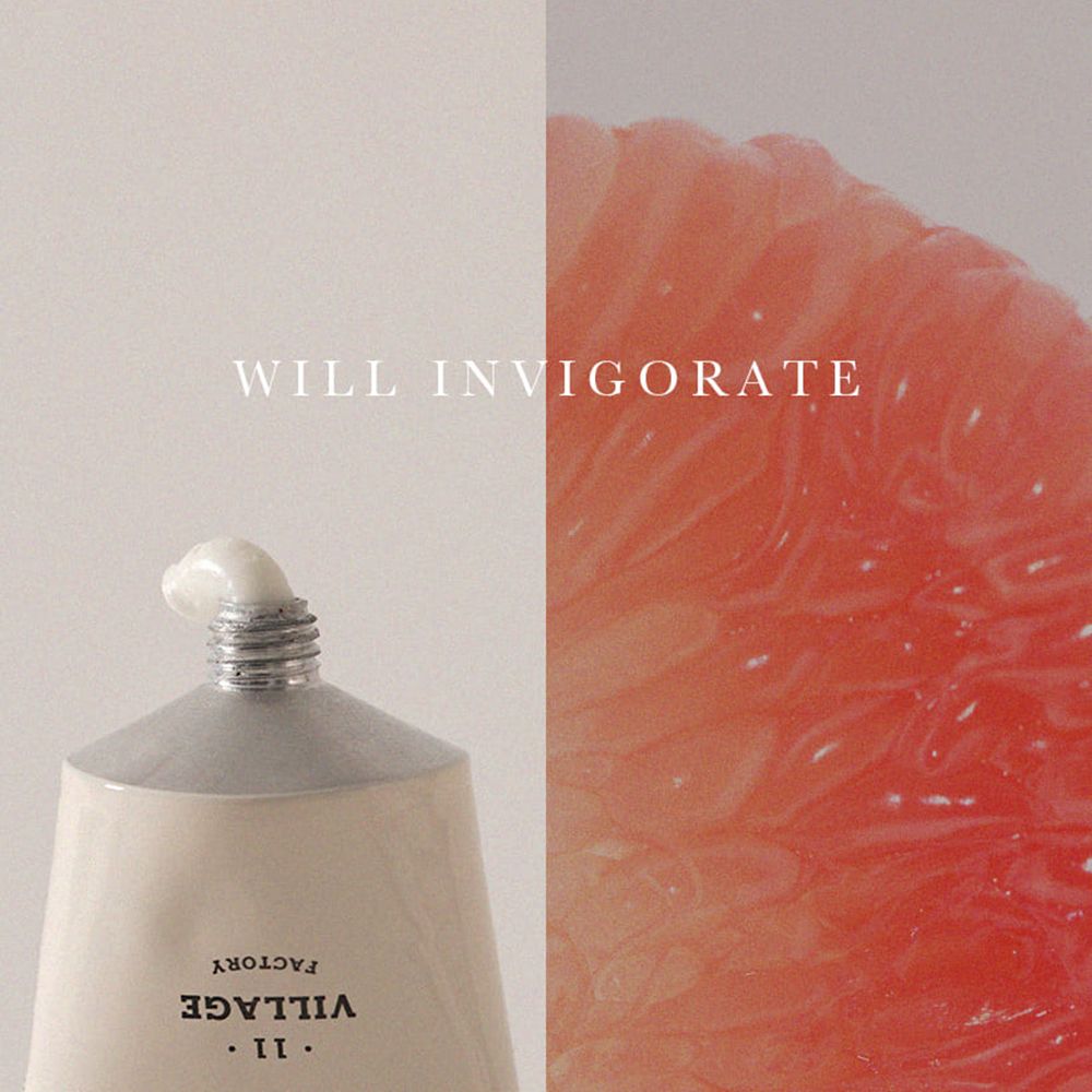 Tube de crème avec crème. Texte: WILL INVIGORATE, .11 VILLAGE FACTORY. À droite: moitié de pamplemousse.