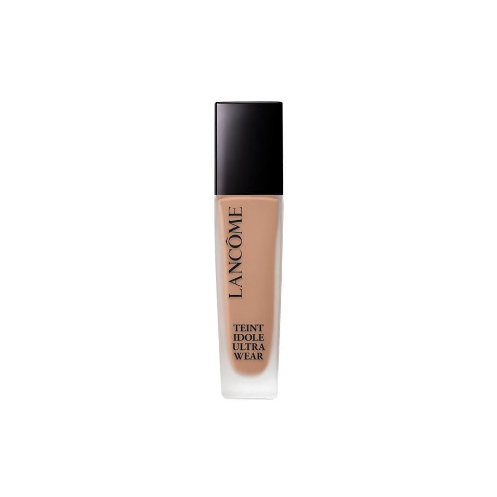 Flesje met zwarte dop. Opschrift: Lancôme, Teint Idole Ultra Wear. Tint 330N.