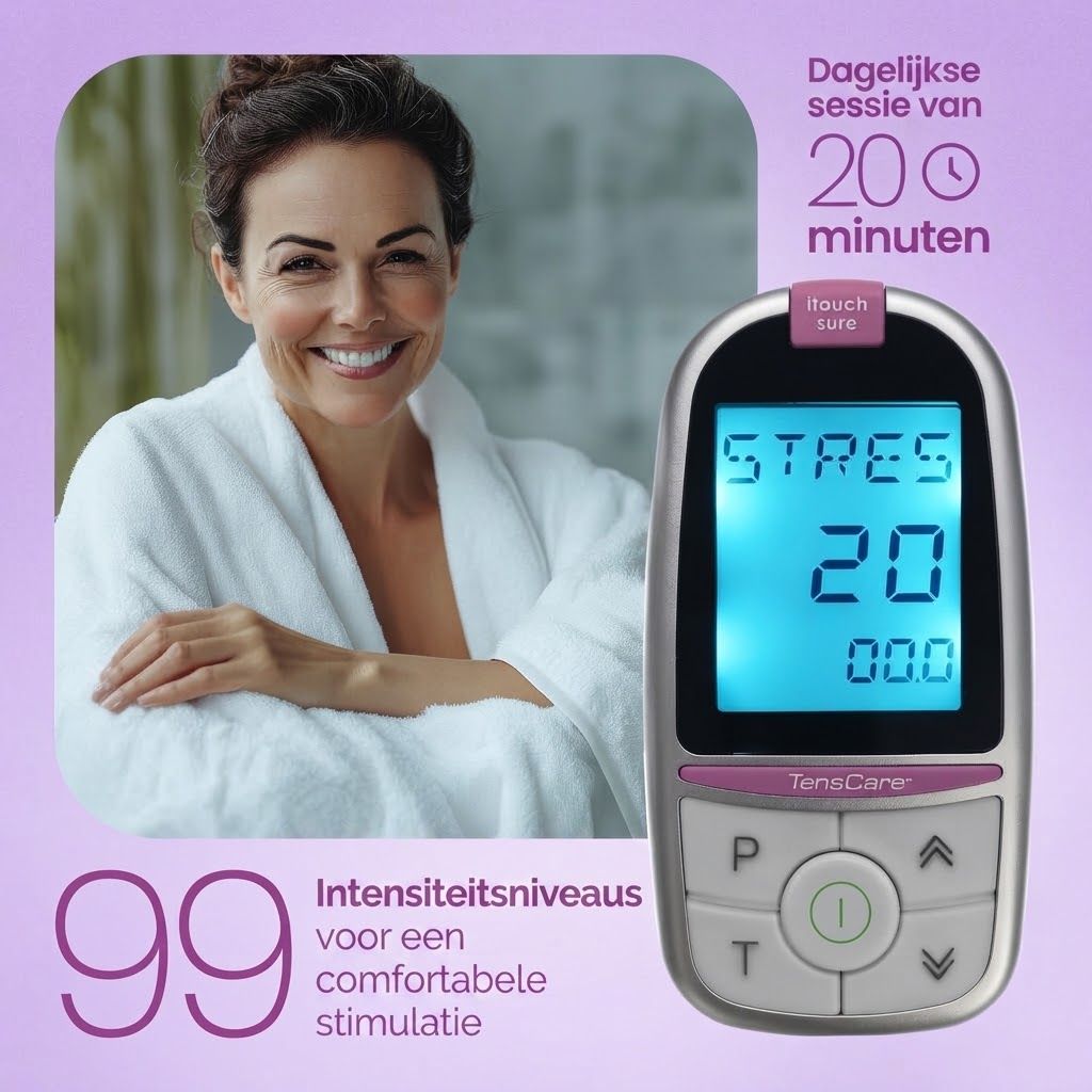 Vrouw in badjas lachend, naast TensCare iTouch Sure apparaat, sessie van 20 min.