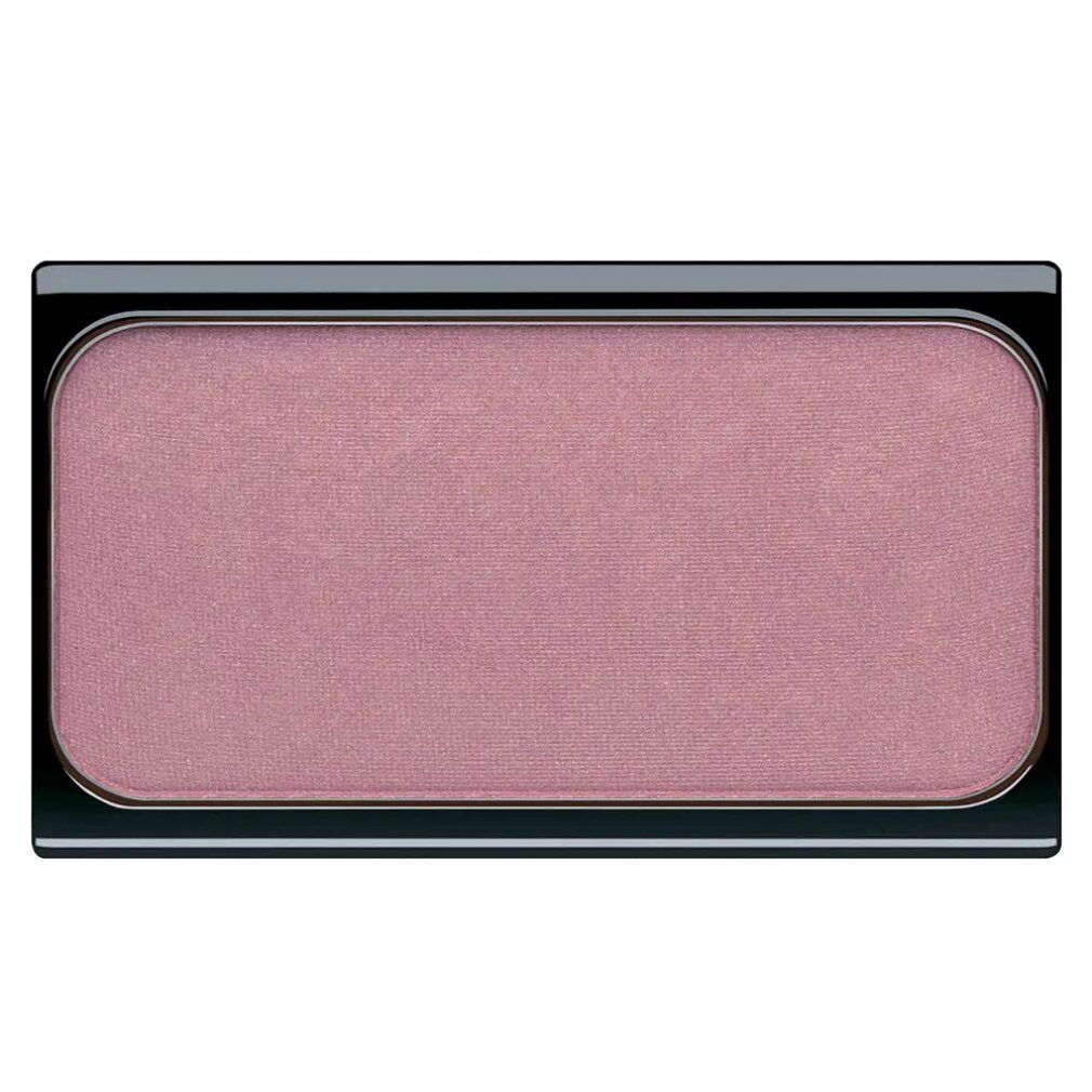 Blush in rechthoekige, zwarte compactverpakking. Roze tint met matte afwerking. Zwart kader.