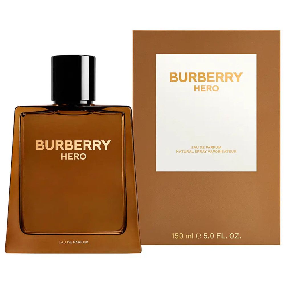 Burberry Hero E.d.P. Nat. Spray. Fles en verpakking. Bruine fles, gouden belettering. Bruine verpakking.