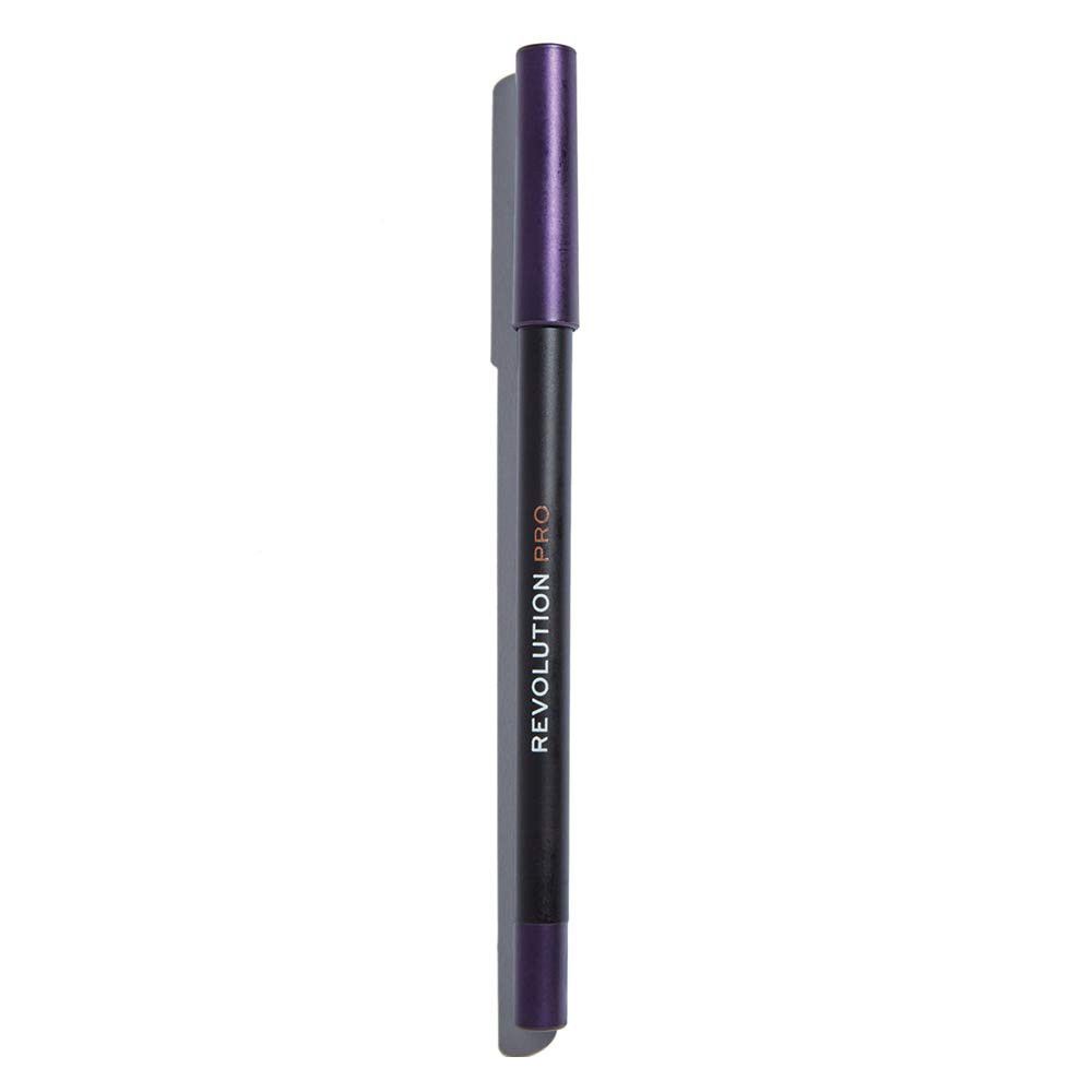 Crayon eyeliner violet foncé avec capuchon. "REVOLUTION PRO" est inscrit sur le crayon.