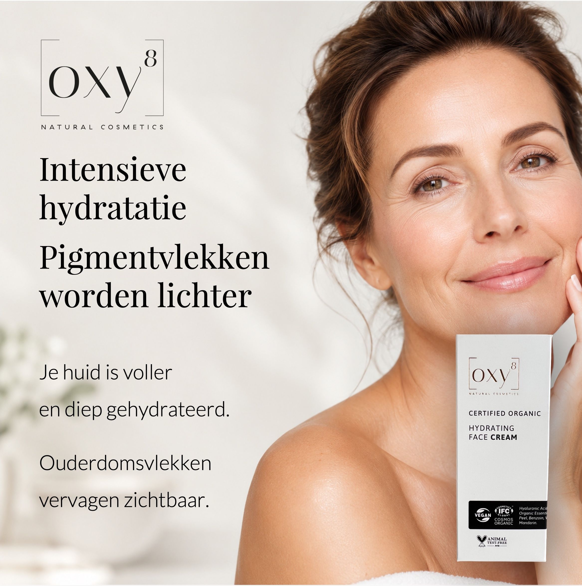 Vrouw met rimpels: OXY8 Naturkosmetik, intense hydratatie, pigmentvlekken worden lichter.