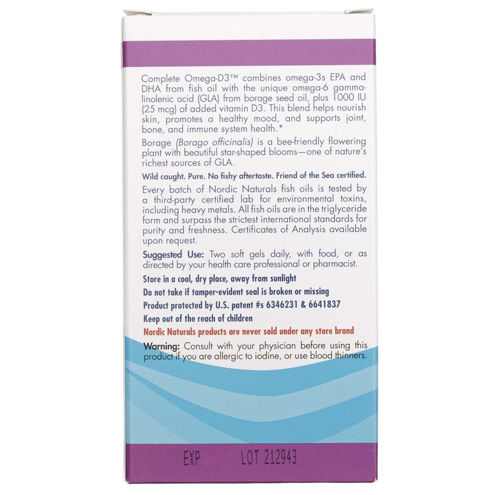 Zijkant van de Nordic Naturals Complete Omega-D3 verpakking met gedetailleerde productinformatie en gebruiksinstructies.