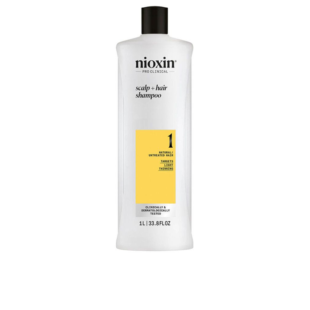 Bouteille blanche Nioxin Scalp + Hair Shampoo, 1L, avec bouchon noir. Étiquette jaune avec le chiffre 1.