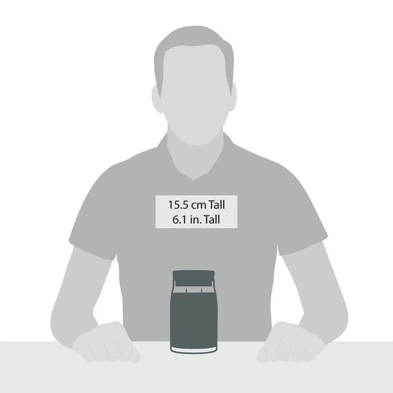 Bougie en verre, 15,5 cm de haut, 6,1 pouces. Inscription : Capri Glow. Personne pour comparaison de taille.