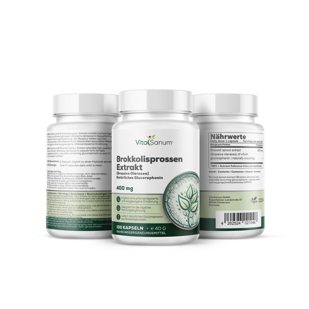 Drie containers VitaSanum broccolispruit extract. Voorste container toont 100 capsules, 400 mg. Zijkanten tonen voedingswaarde-informatie.