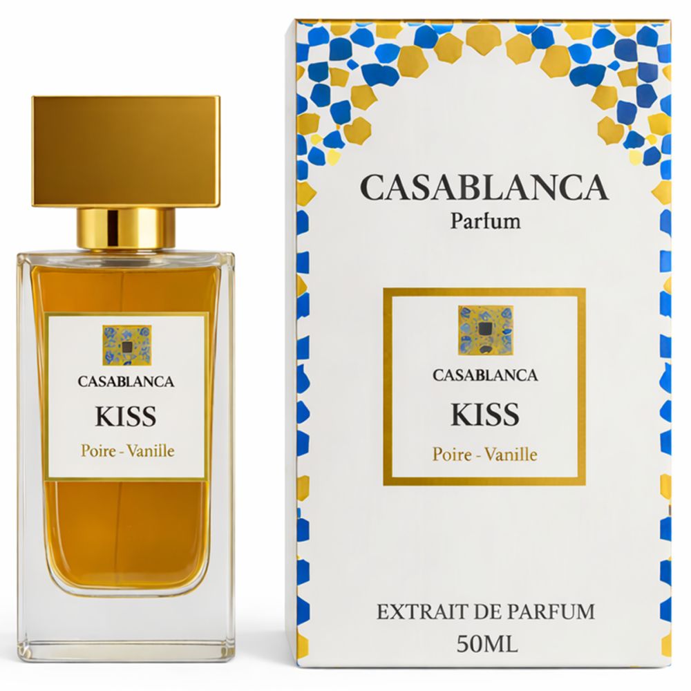 Flacon de parfum à côté de l'emballage. Flacon avec bouchon doré. Emballage avec "CASABLANCA KISS" et "Extrait de Parfum".