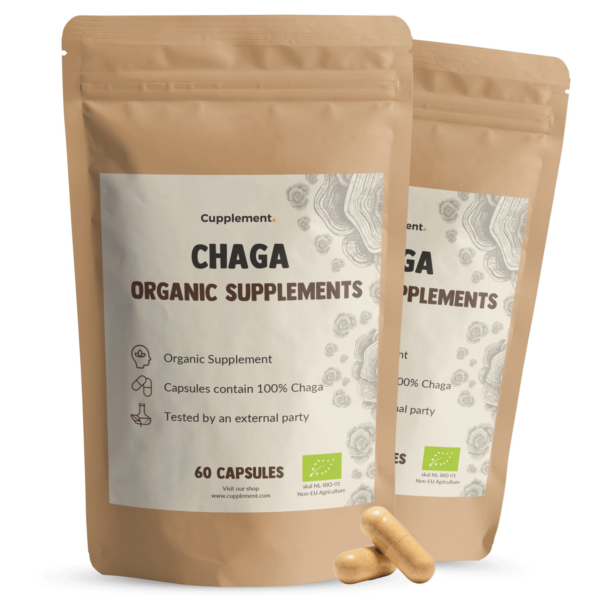 Deux sachets de Cupplement® Chaga Capsules. Inscription : Chaga Organic Supplements. 60 capsules. Deux capsules à côté.