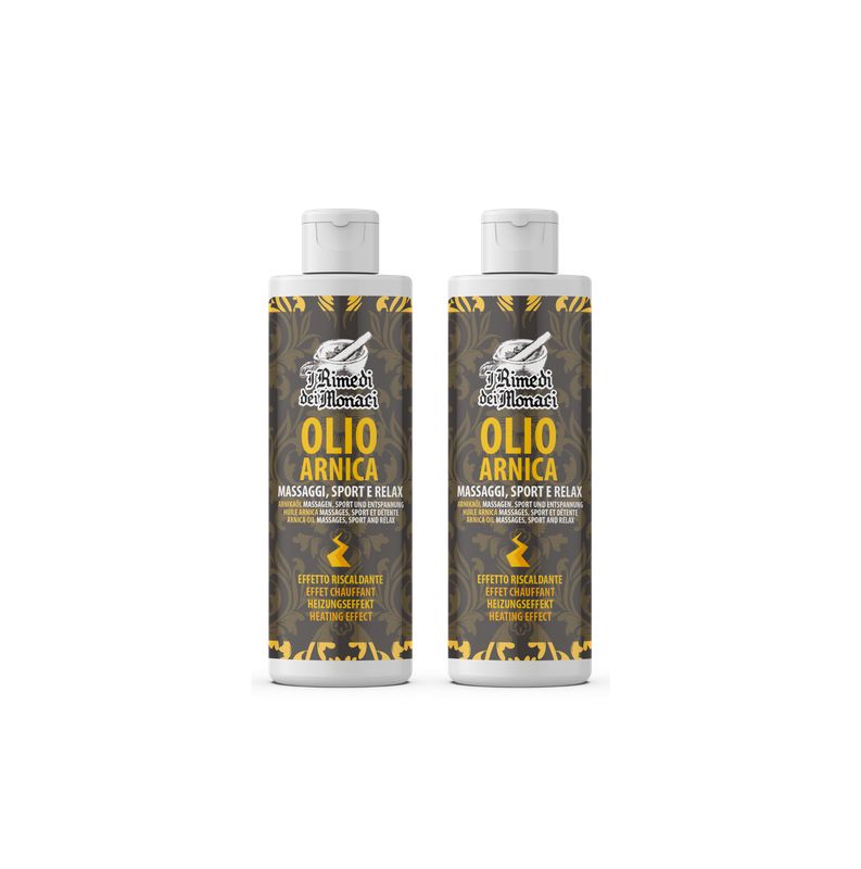 Twee flessen met witte dop. Opschrift: Olio Arnica, Massaggi Sport e Relax. Goudkleurig etiket met logo.