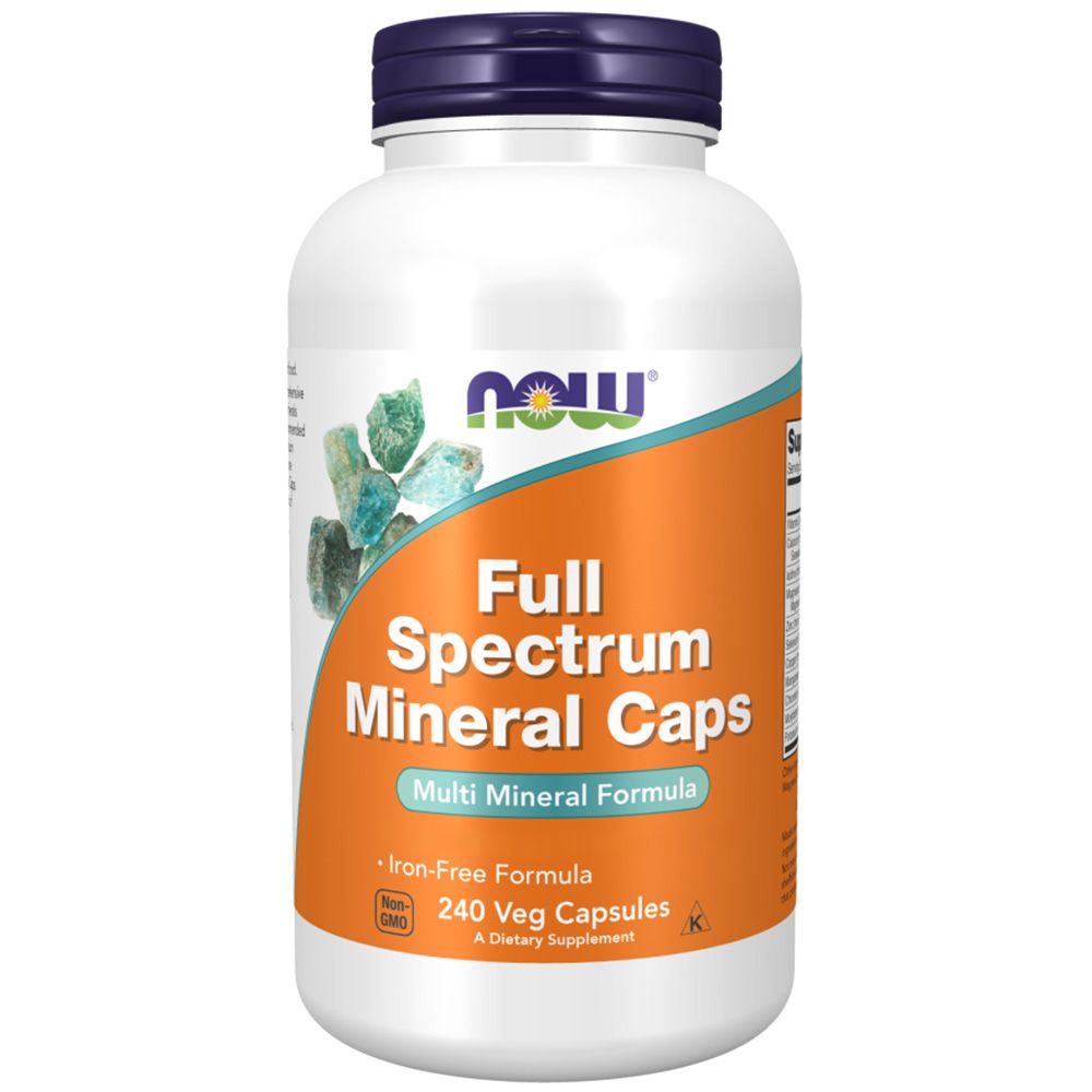 Witte fles met blauwe dop. Oranje etiket met tekst: Full Spectrum Mineral Caps. Merk: NOW. 240 Veg Capsules.