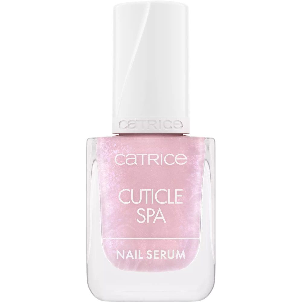 Flacon en verre avec liquide rose, bouchon blanc. Inscription : Catrice, Cuticle Spa, Nail Serum.