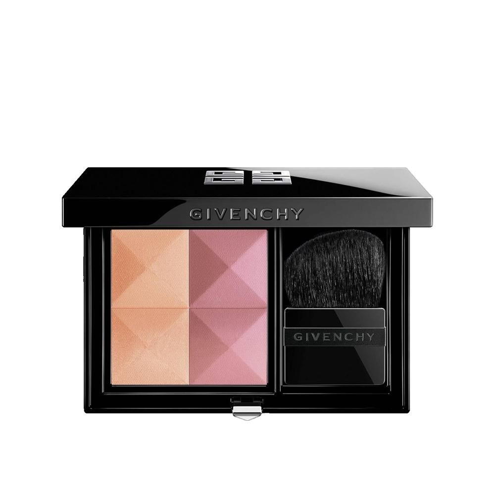 Palette Givenchy Blush Prisme noire avec quatre teintes et pinceau. Logo et inscription Givenchy.