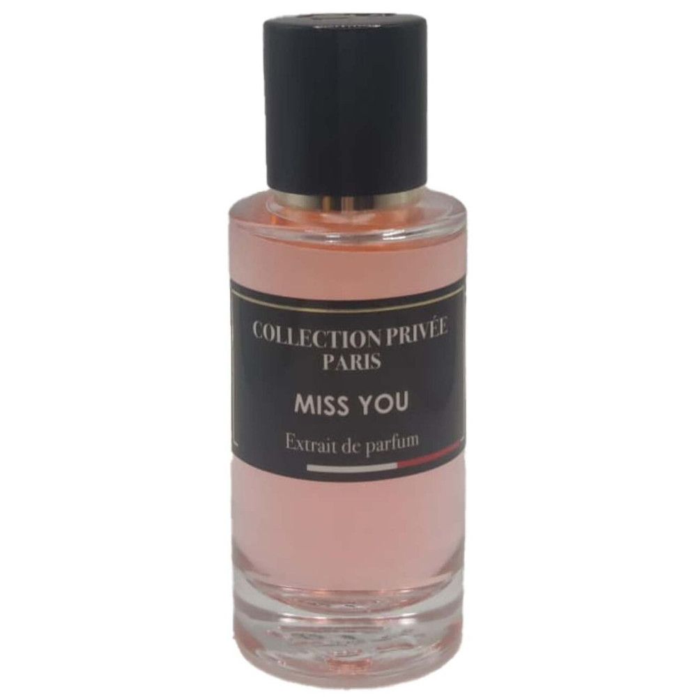 Flacon d'extrait de parfum. Bouchon noir, étiquette noire avec texte blanc: COLLECTION PRIVÉE PARIS, MISS YOU, Extrait de parfum.