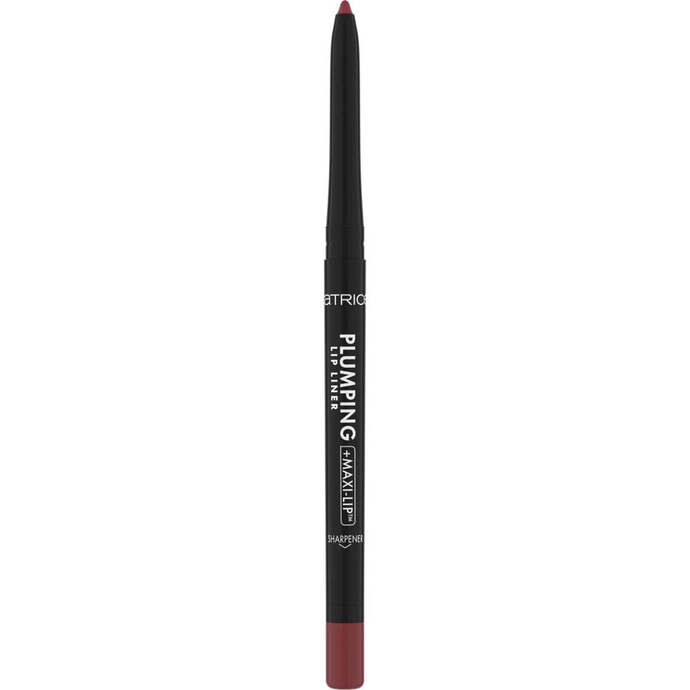 Lipliner. Donkerrode potlood met zwart middengedeelte. Opschrift: PLUMPING + MAXI LIP. Merk: Catrice.