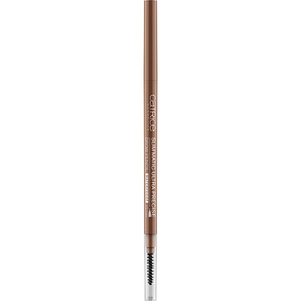 Crayon à sourcils avec brosse. Forme fine, mine marron. Inscription : Catrice, Slim'Matic Ultra Precise, Waterproof.