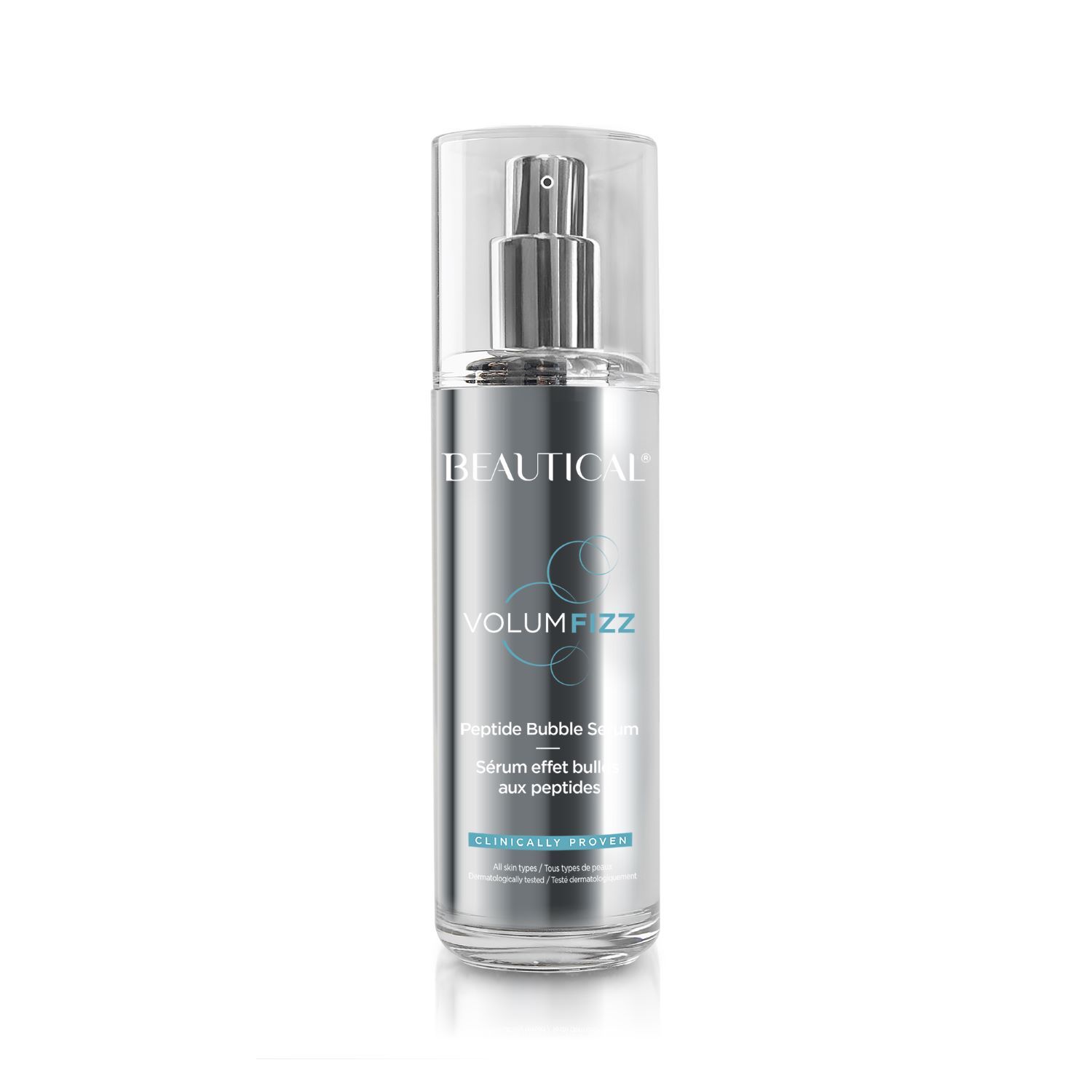 Beautical Volumfizz Peptidbubbleserum. Zilveren fles met verstuiver. Productnaam en details op etiket. Transparante dop.