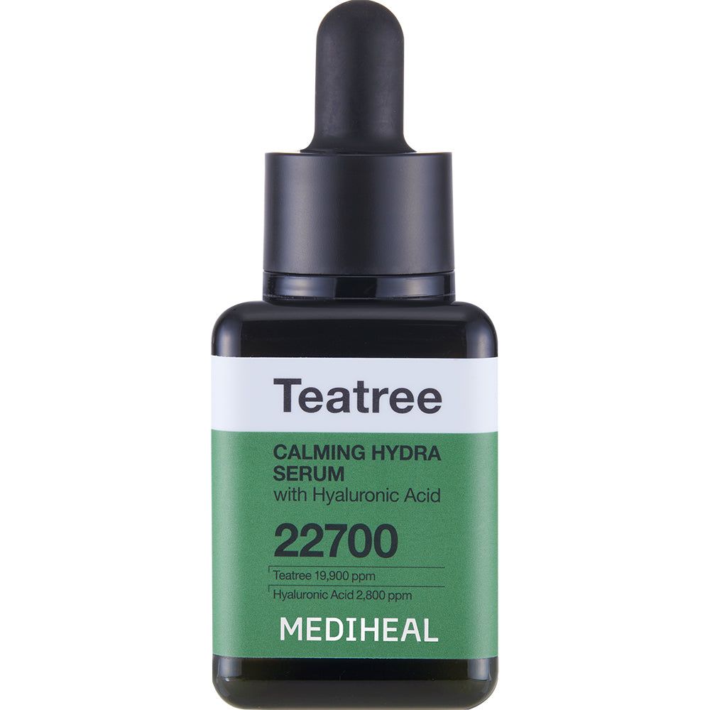 Flacon de sérum avec bouchon noir. Inscriptions : Teatree Calming Hydra Serum, 22700, MEDIHEAL. Étiquettes vertes.