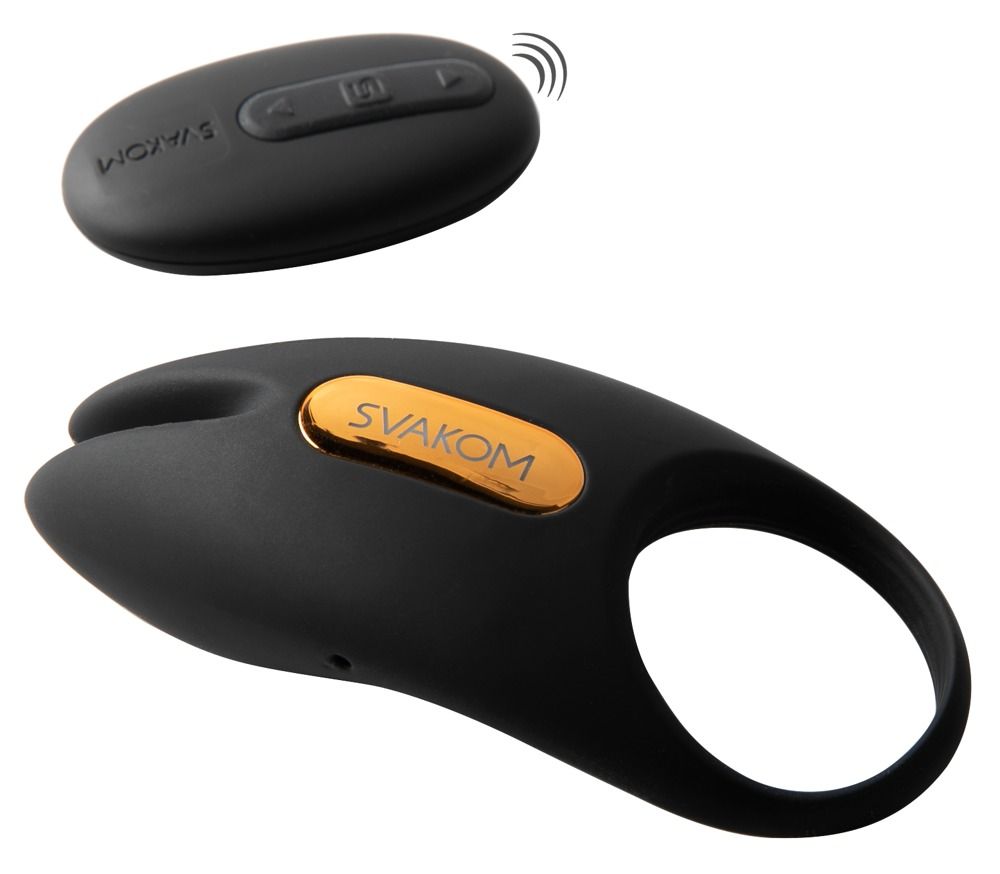 Zwarte penisring en afstandsbediening. Merk SVAKOM. Ring met goudkleurig detail. Afstandsbediening met knoppen.