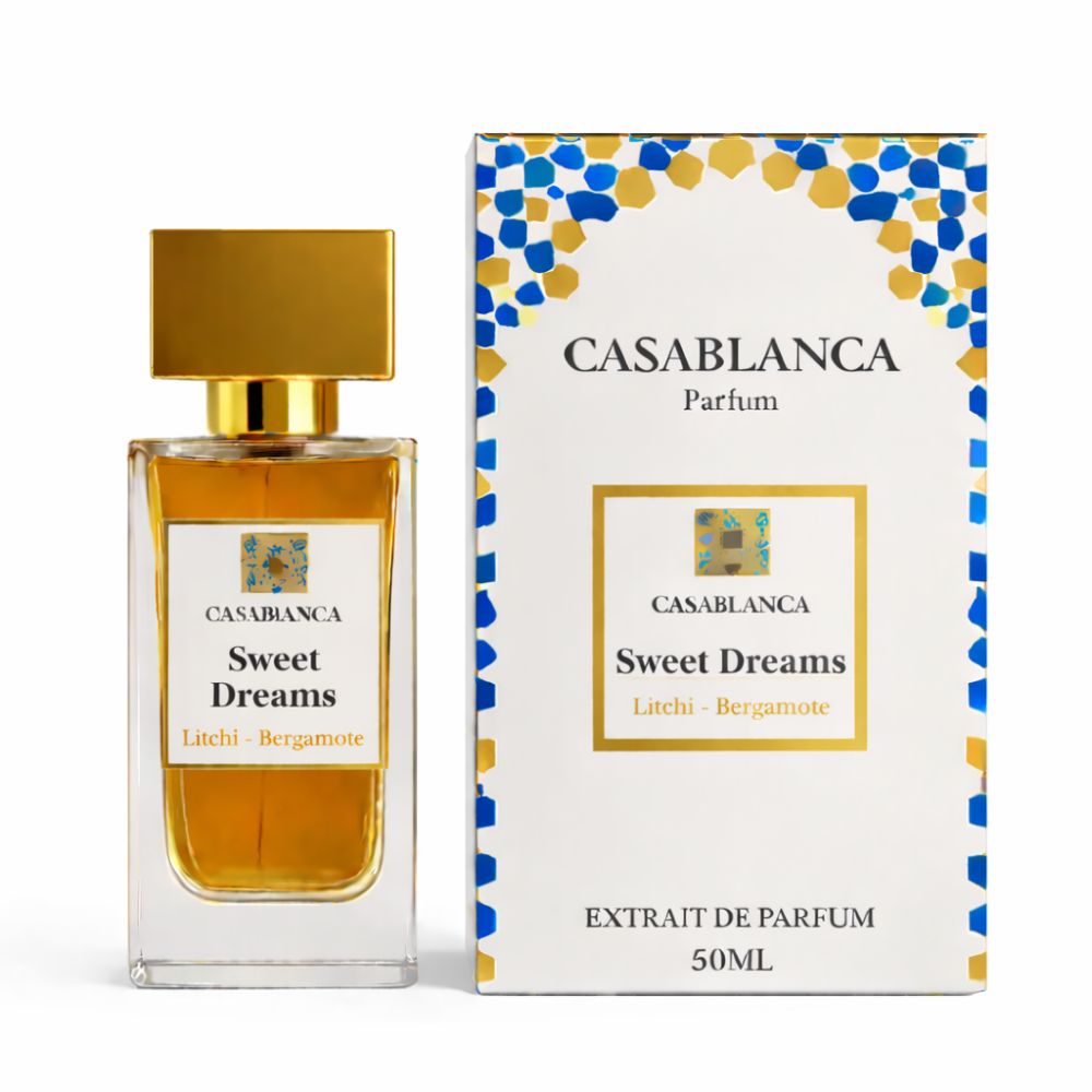 Parfumfles en verpakking. Fles met gouden dop. Verpakking met "CASABLANCA Sweet Dreams".