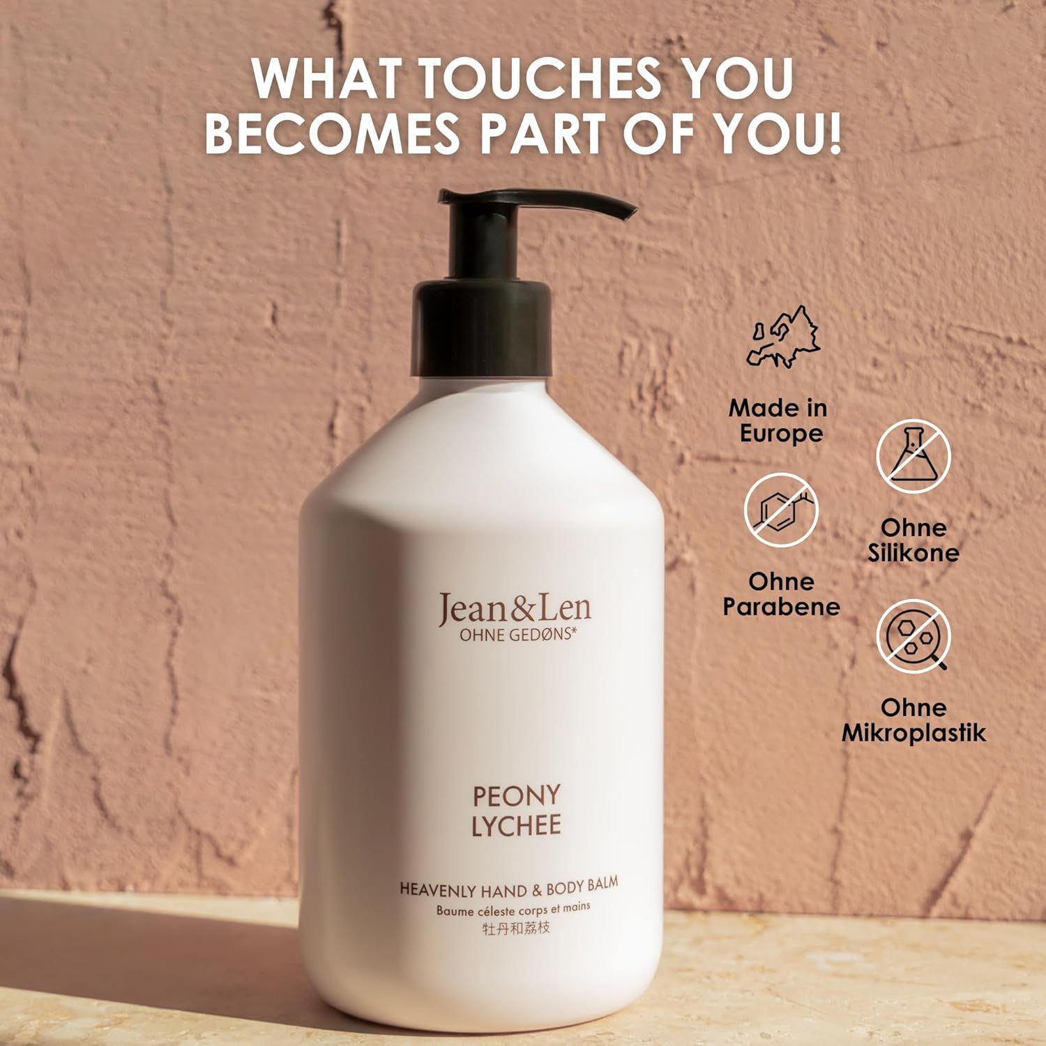 Flacon blanc avec pompe noire. Texte: WHAT TOUCHES YOU BECOMES PART OF YOU! Sans...