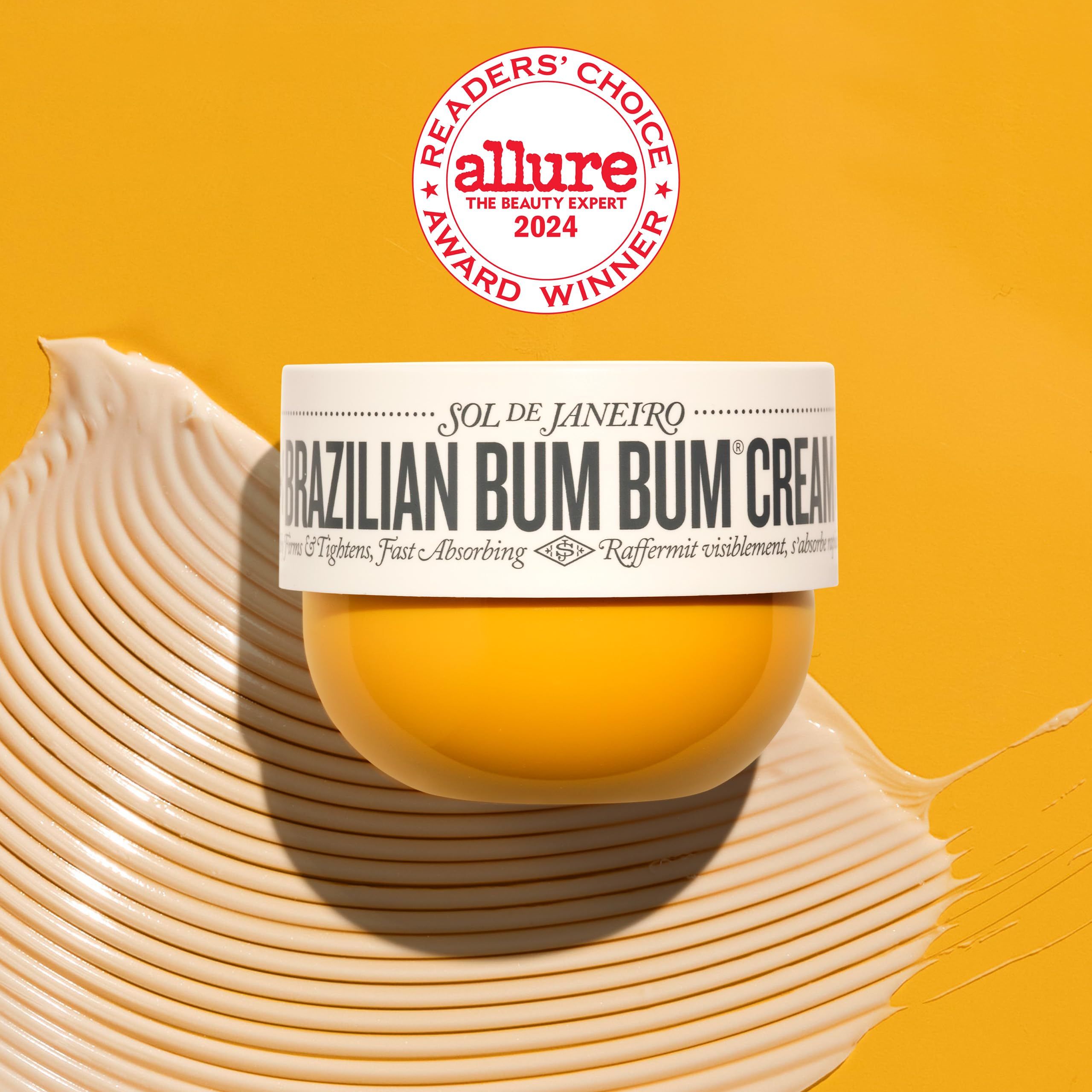 Récipient de produit avec crème et prix Allure. Texte : « Sol De Janeiro Brazilian Bum Bum Cream » et « Readers' Choice Award 2024 ».