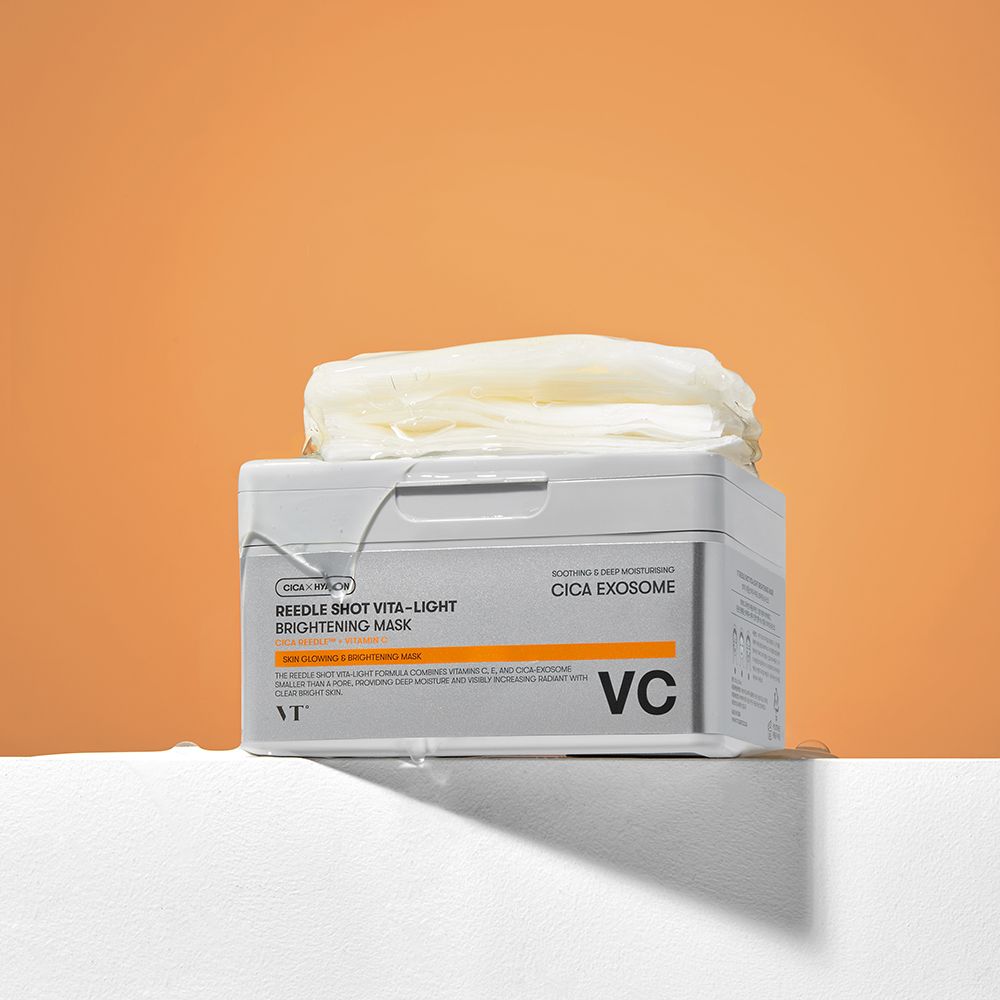 VT Cosmetics Needle Shot Vita-Light Brightening Mask verpakking met individuele maskers.