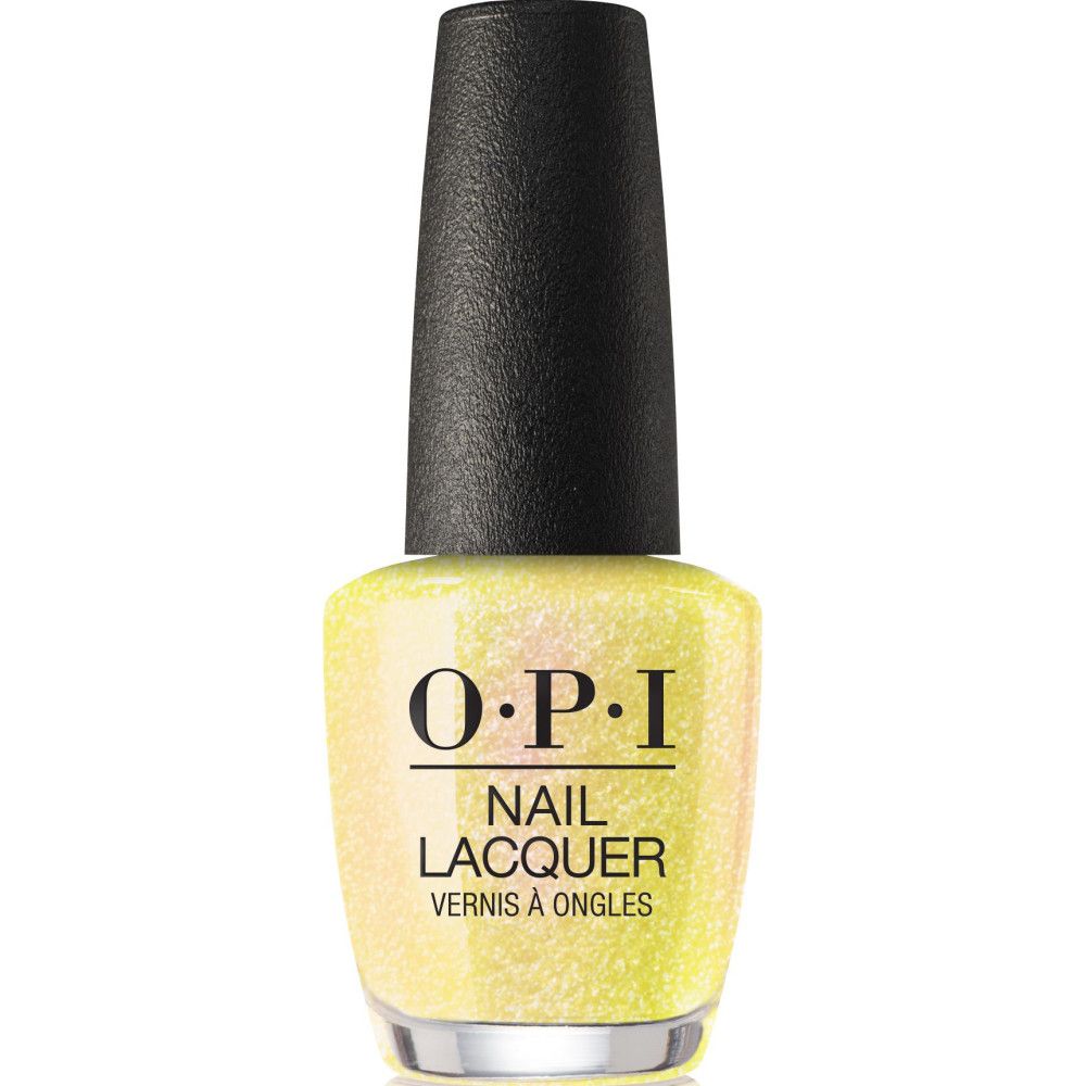 OPI nagellakfles. Gele nagellak met zwarte dop. Opschrift: OPI Nail Lacquer.