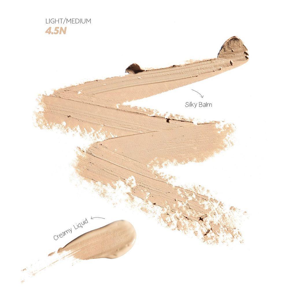 Échantillon de bâton de correcteur clair et liquide crémeux. Texte: Silky Balm, Creamy Liquid, 4.5N Light/Medium.