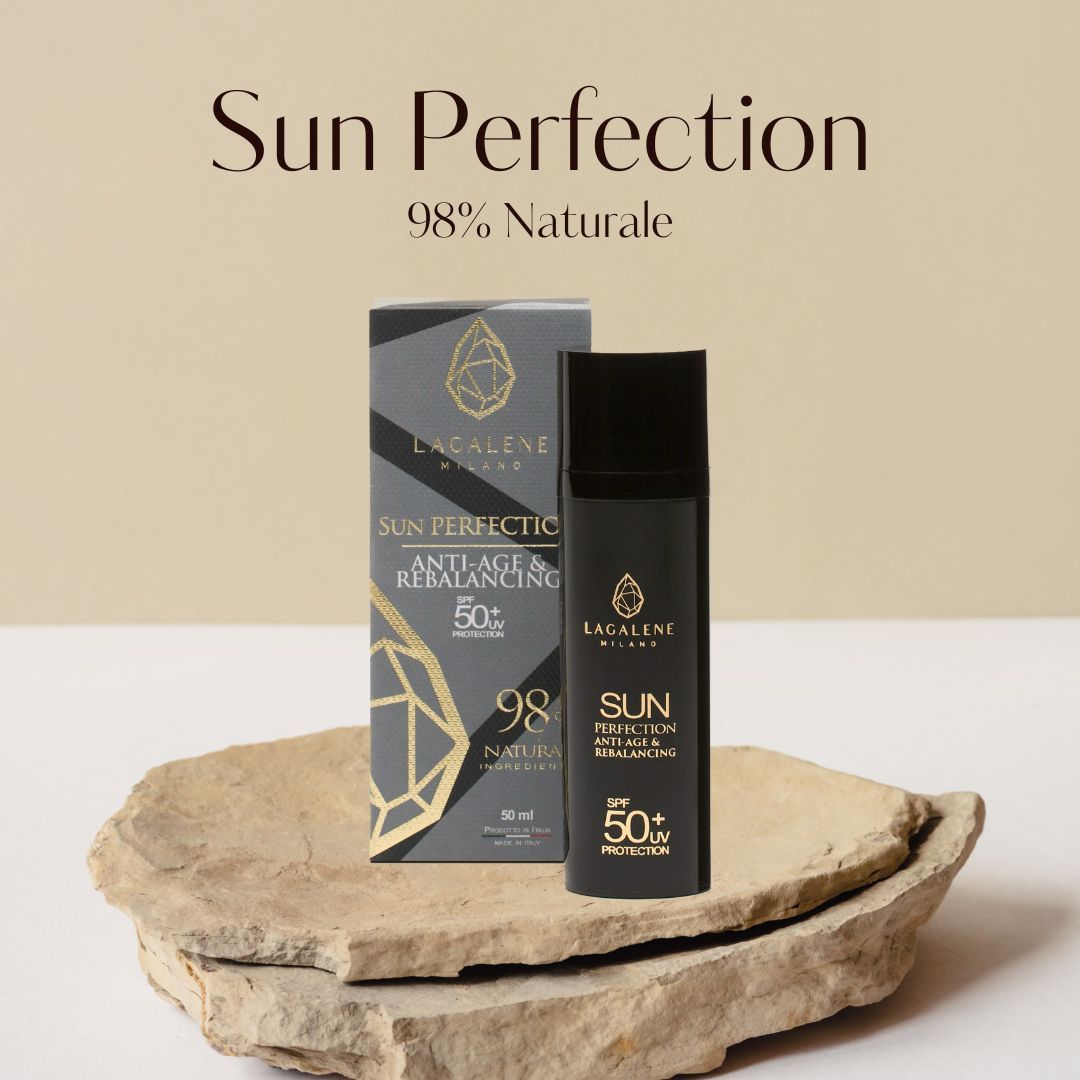 Fles en doos Lagalene Milano Sun Perfection. Tekst: SPF 50+ en 98% Natural.