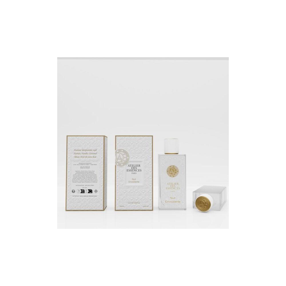 Product met verpakking. Fles, doos en dop. Gouden accenten en logo. Tekst op de doos.