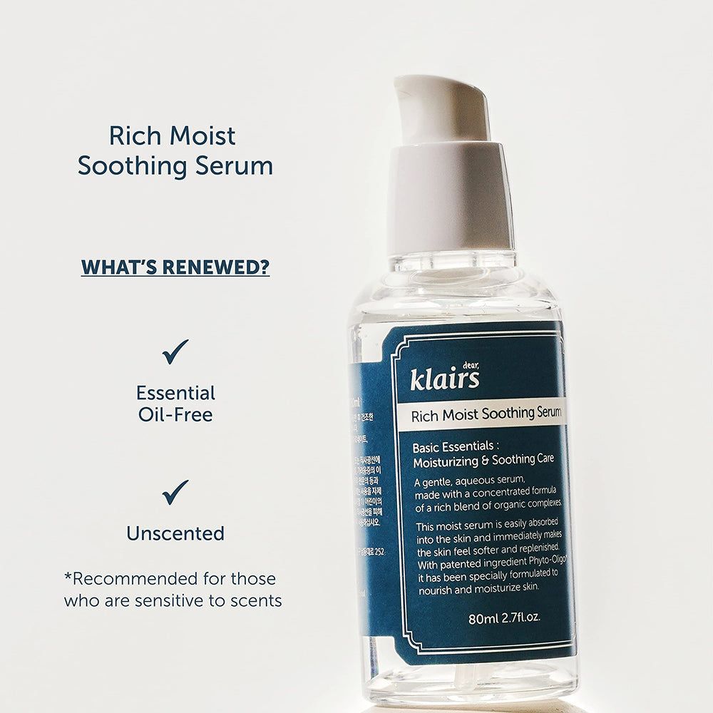 Klairs Rich Moist Soothing Serum. Fles met tekst en vinkjes. 'Essential Oil-Free' en 'Unscented'.
