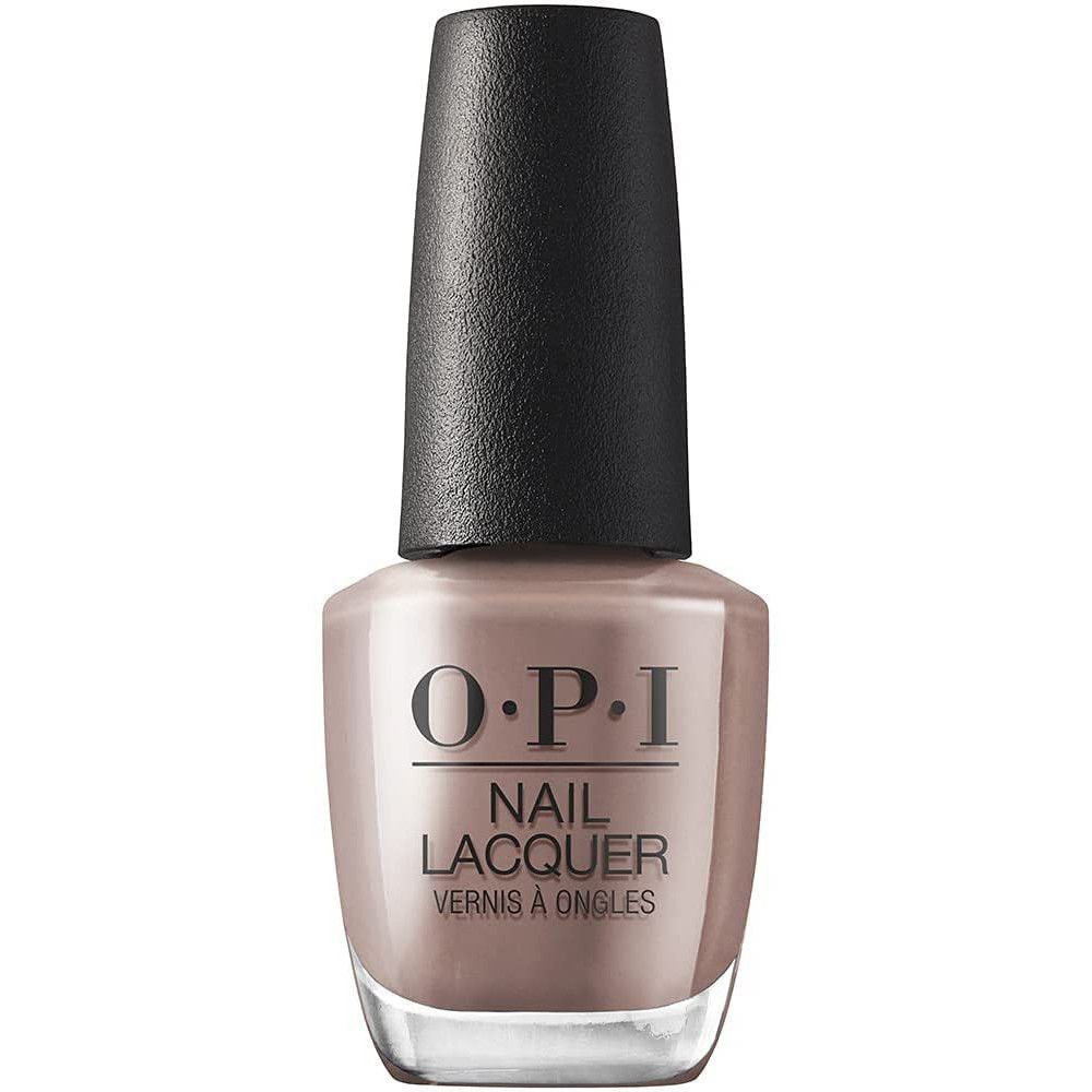 OPI nagellakflesje. Bruin-grijze nagellak. Zwarte dop. Opschrift.