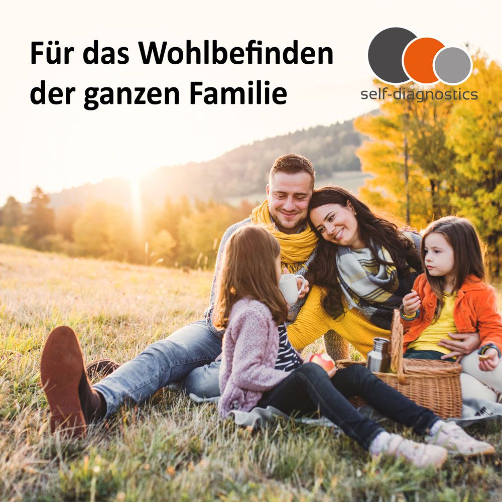 Familie in de buitenlucht. Tekst: Voor het welzijn van het hele gezin. Logo.