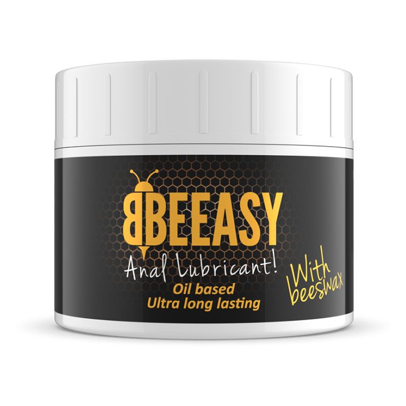 Pot rond blanc avec étiquette noire. Inscription: BEEASY, Anal Lubricant!, Oil based, Ultra long lasting, With beeswax.