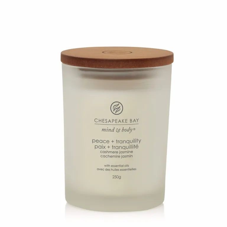 Bougie Chesapeake Bay, mind & body, peace + tranquility. Avec couvercle en bois. Texte, 250g.