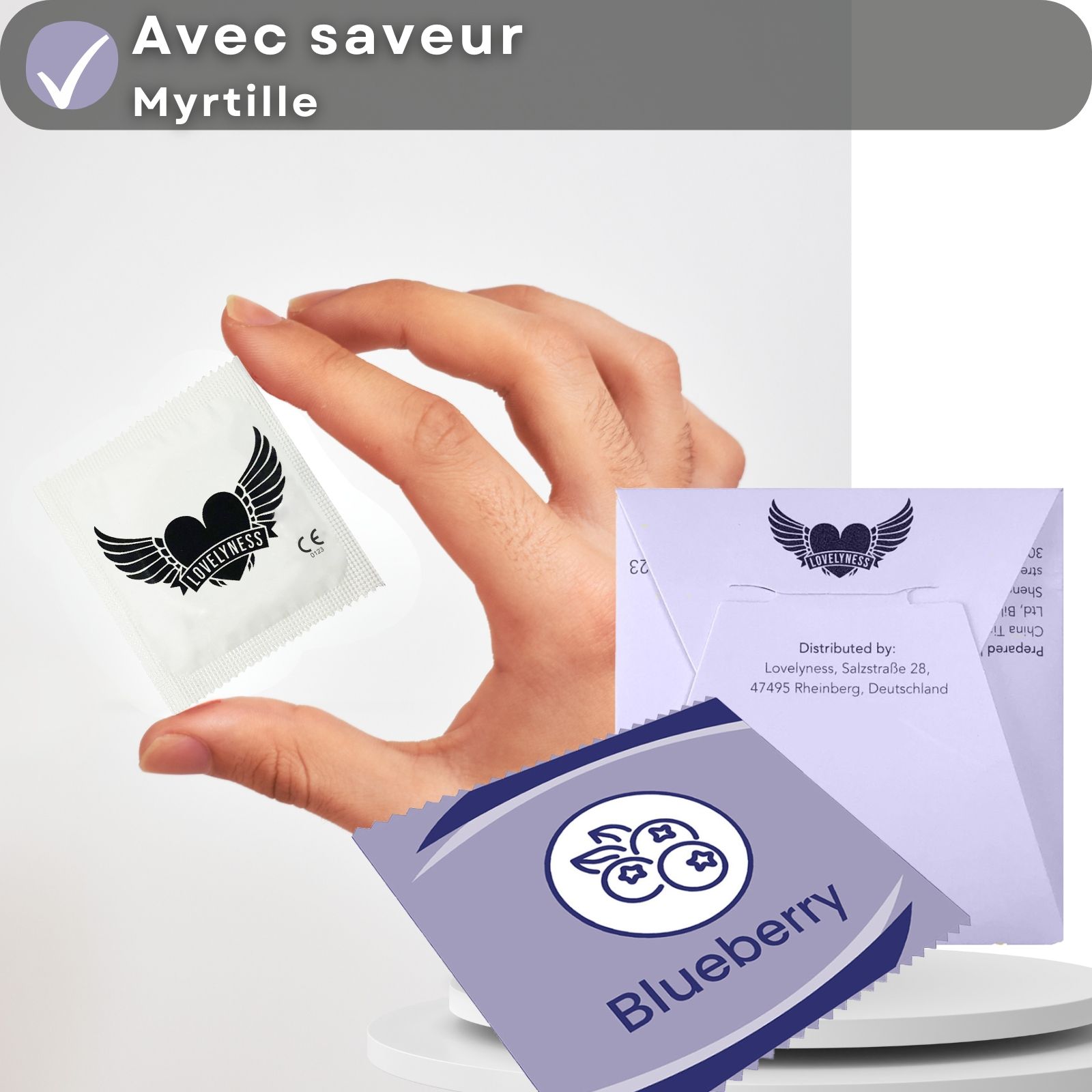 Préservatifs saveur myrtille. Emballage individuel. Logo sur l'emballage.