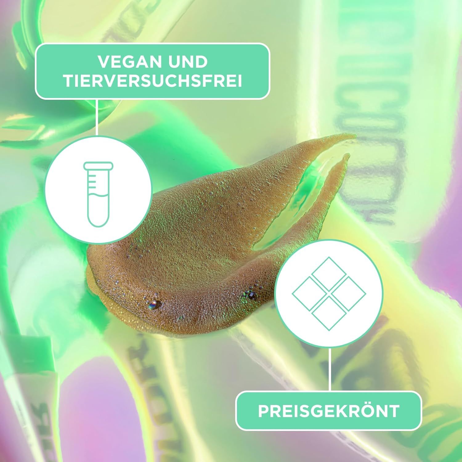 Gros plan d'un produit. Texte : Vegan et sans cruauté. Primé. Image d'un produit.