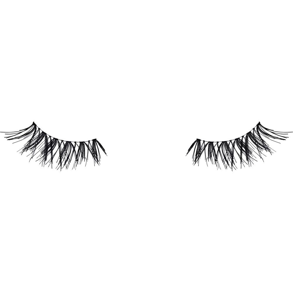 Deux faux-cils 3/4, noirs, incurvés. Cils individuels, légèrement irréguliers. Sur fond blanc.