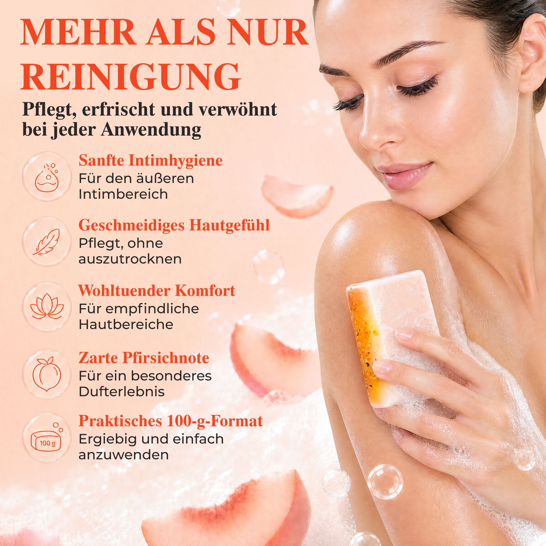 Een vrouw houdt een 100g zeepblok met perzikgeur en oranje insluitsels vast.