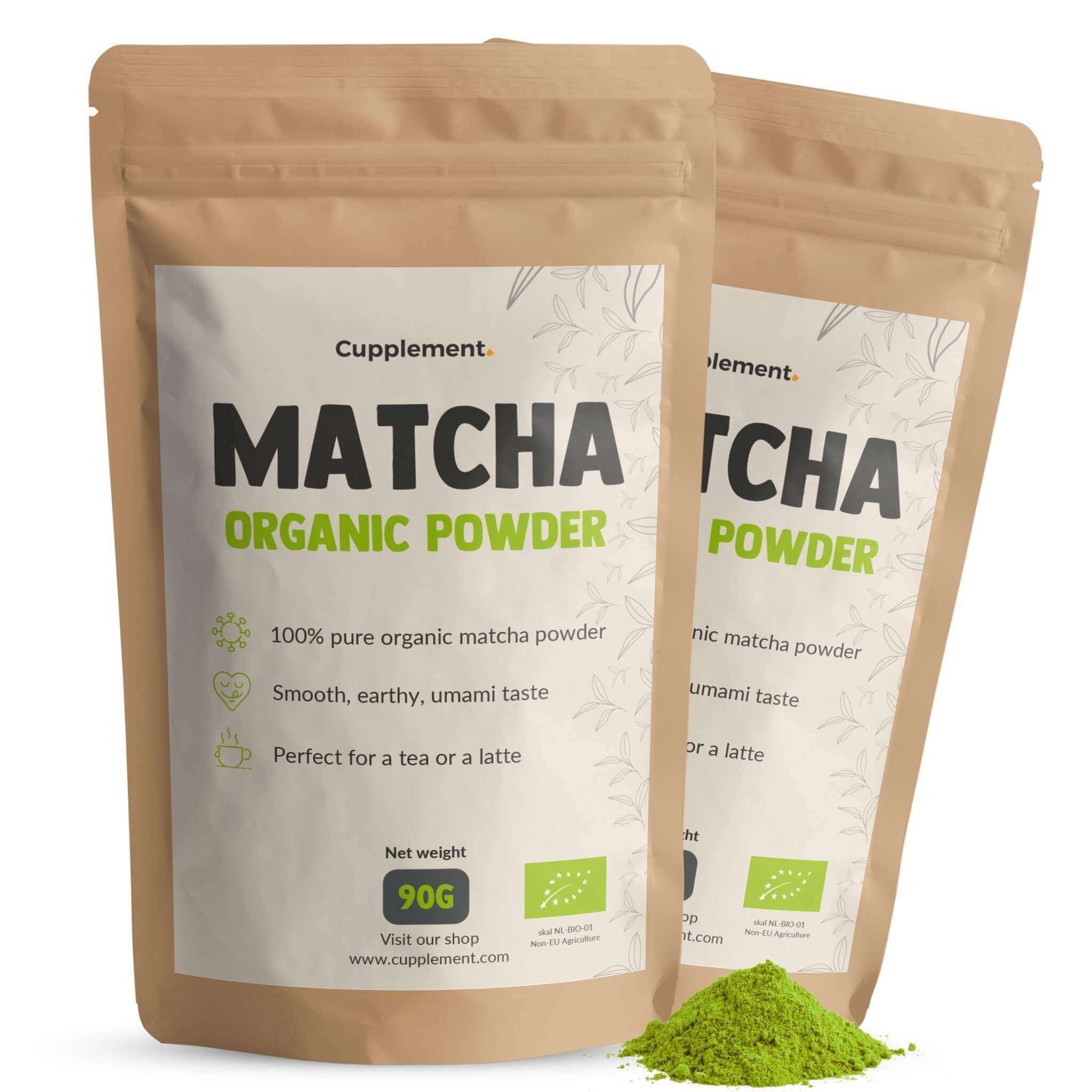 Deux sachets de Cupplement® Matcha en poudre. Emballage marron avec texte vert. 90g. Poudre verte à côté. Label bio.