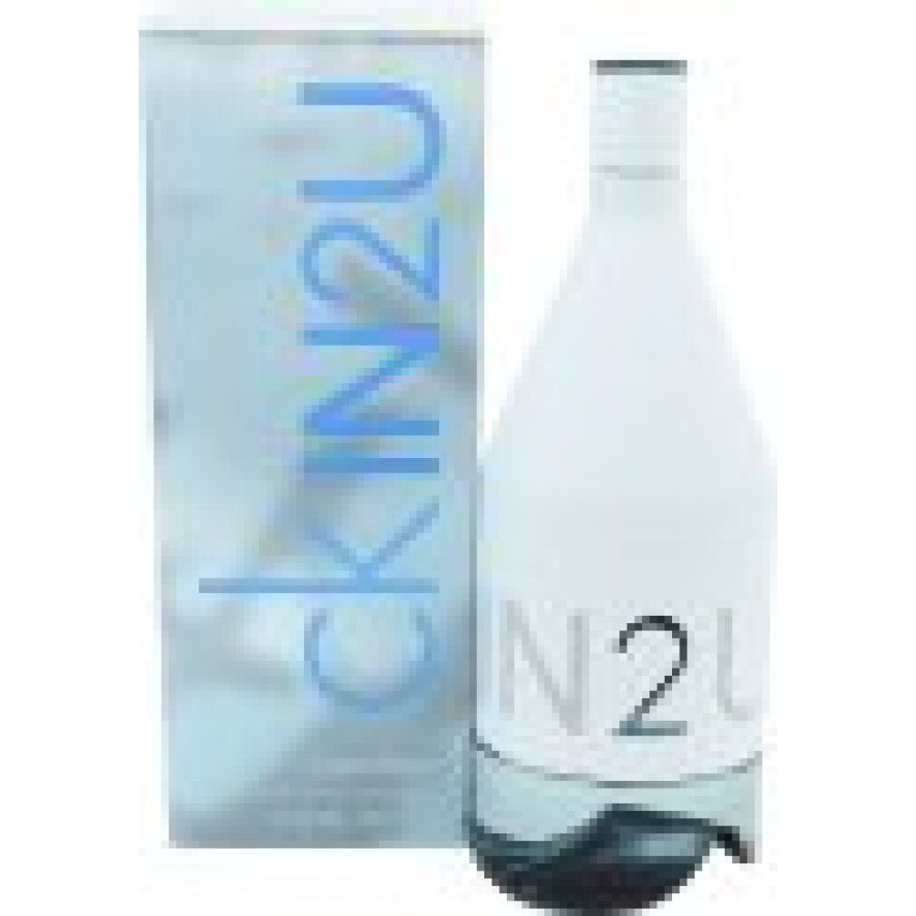 Fles en verpakking. Fles wit met opschrift "IN2U". Verpakking zilverkleurig met blauwe opschrift "CKIN2U".