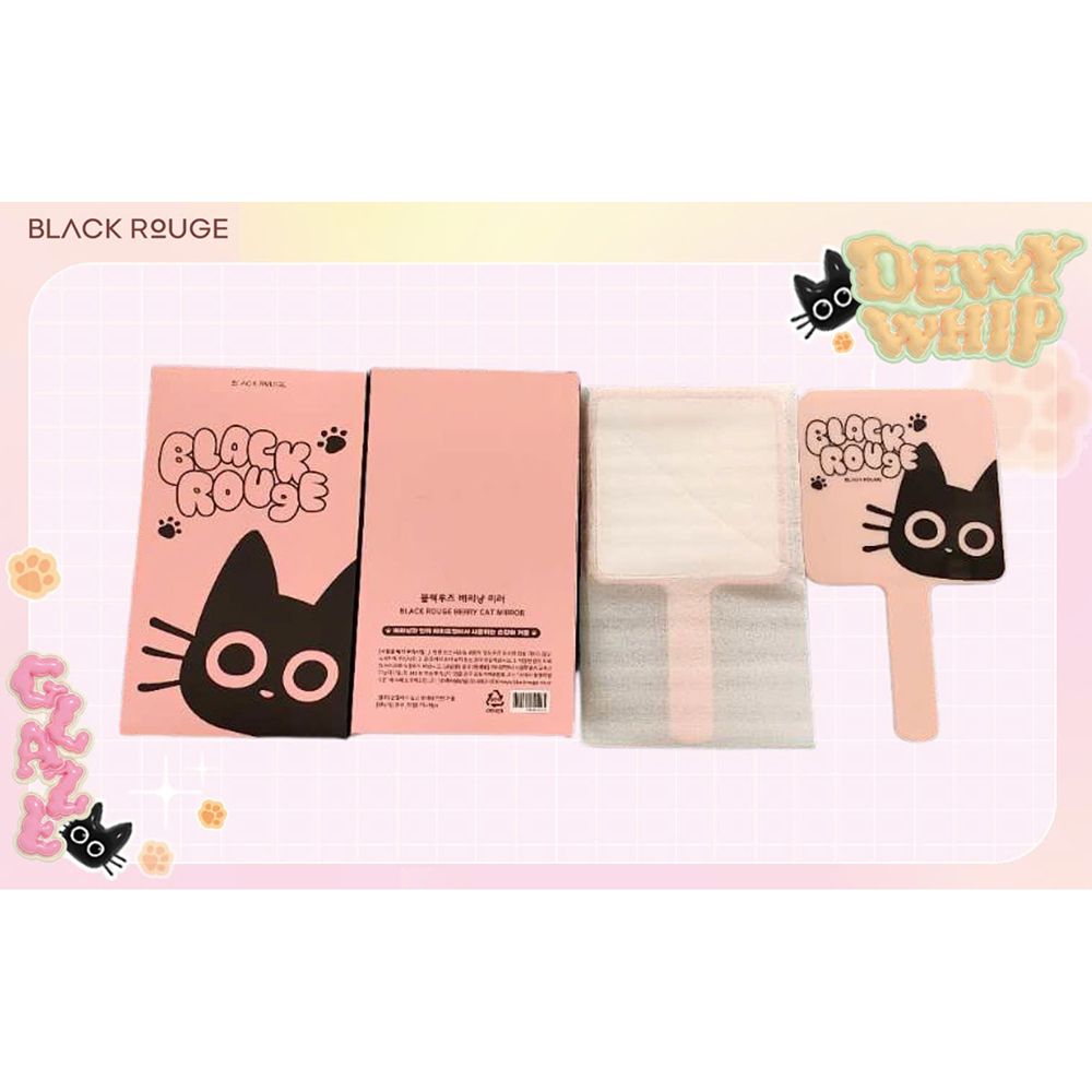 Miroir rose BLACK ROUGE Berry Cat. Emballage et miroir avec motif de chat. Texte: BLACK ROUGE, DEWY WHIP.