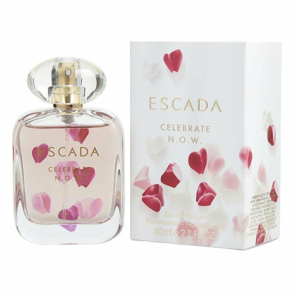 Flacon et emballage Escada Celebrate N.O.W. avec pétales. Flacon carré, liquide rose, bouchon doré. Emballage blanc.
