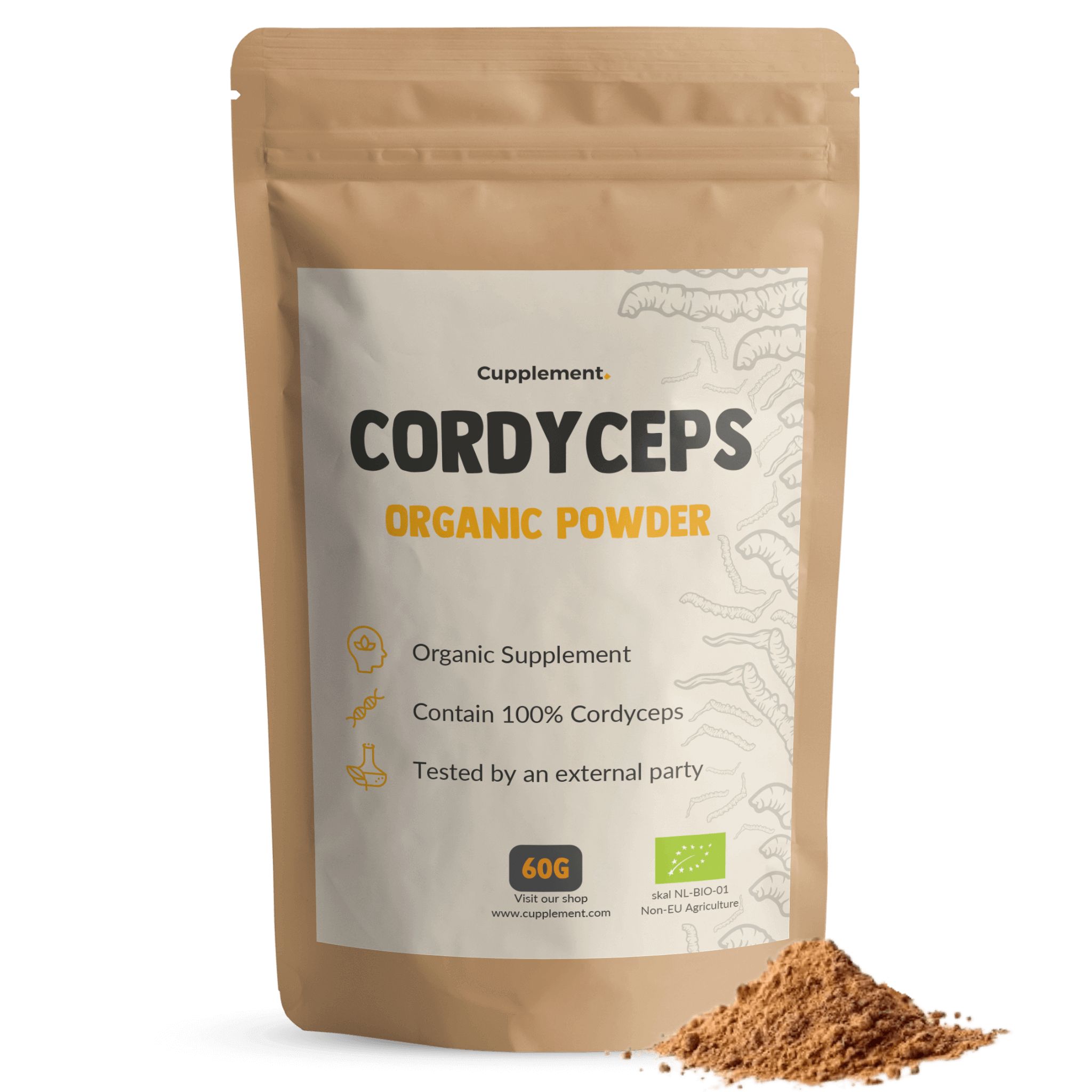 Zakje met Cordyceps poeder. Tekst: "Cupplement Cordyceps Organic Powder". 60g. Biologisch label. Bruin poeder op de grond.